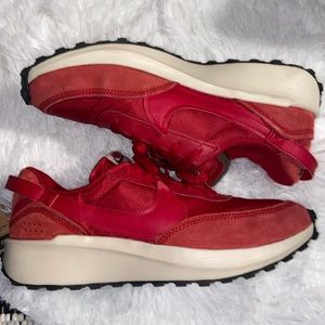 $25 FINAL OFFER Women NIKE